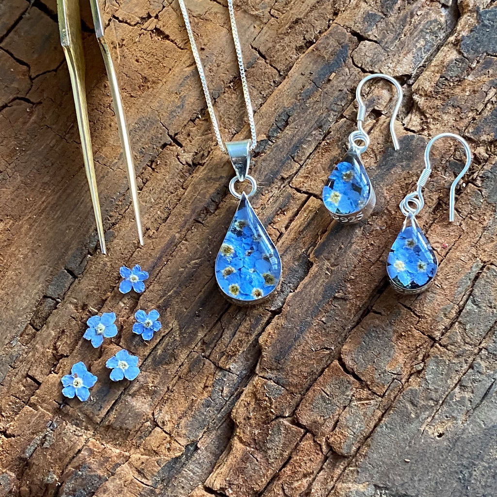 Sterling Silver Heart Drop Earrings with Real Roses & Forget-Me-Nots – Handmade Jewellery