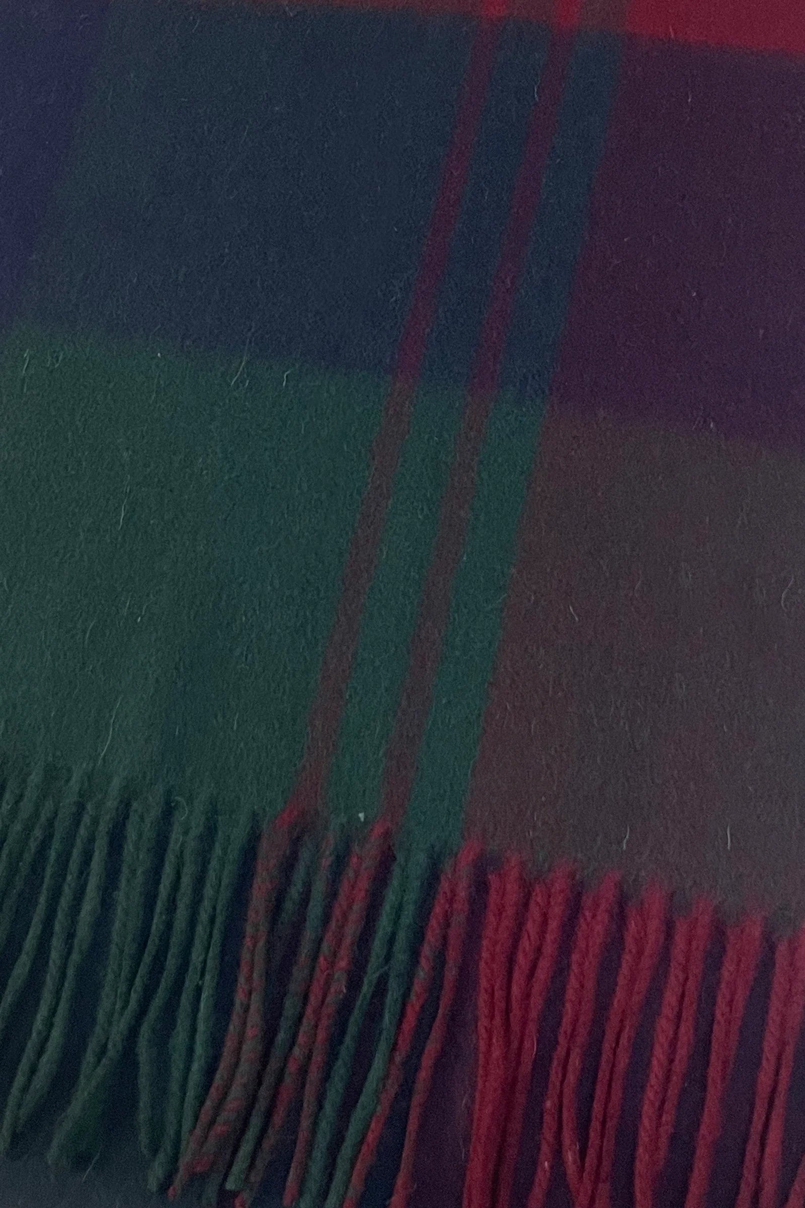 Large Check 100% Wool Tassel Scarf-Green/Red