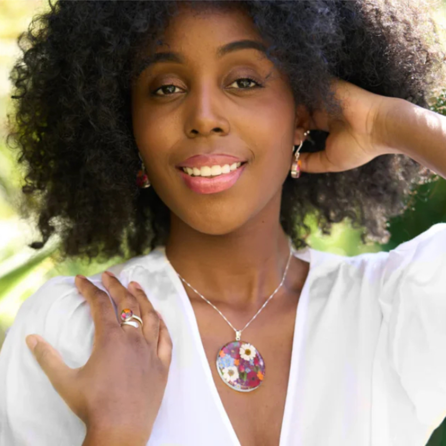 Sterling Silver Large Round Pendant Necklace with Real Forget-Me-Not Flowers